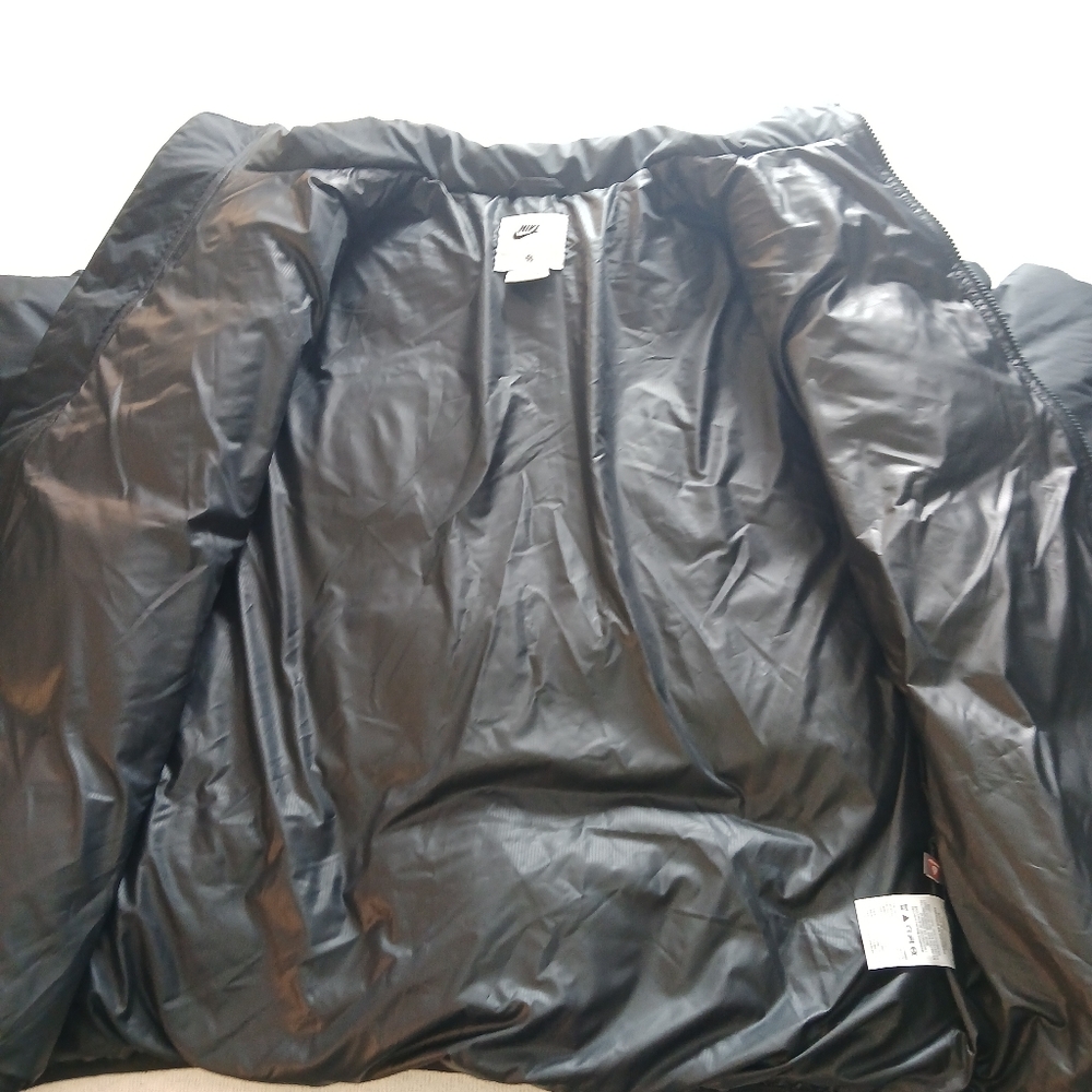 NWT Sz.L Mens Nike Sportswear Club Primaloft Puffer Jacket - Picture 7 of 9